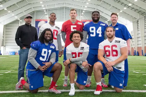 NFL legend Michael Strahan gets last word in 49ers great's feud with Giants  rookie: 'Let my young guy live'