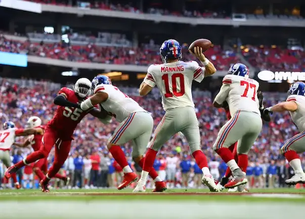 New York Giants: Could Eli Manning restructure his contract?