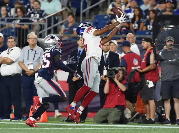 August 16, 2019, New York Giants quarterback Alex Tanney (3) in action  during the NFL preseason game between the Chicago Bears and the New York  Giants at MetLife Stadium in East Rutherford