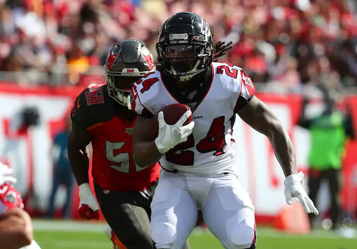 Bucs' comeback falls short in 34-29 loss at Atlanta