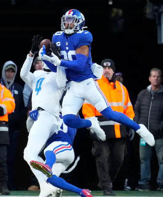 Game-winning hit stick! New York Giants linebacker Tomon Fox's huge tackle  forces fumble to ice game