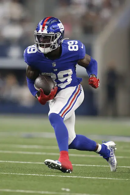 Watch: Cowboys S Damontae Kazee, Giants WR Kadarius Toney get into