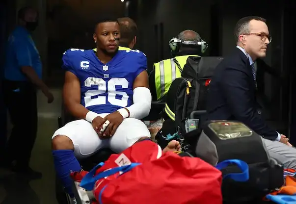 Giants' Saquon Barkley may not play due to neck issue