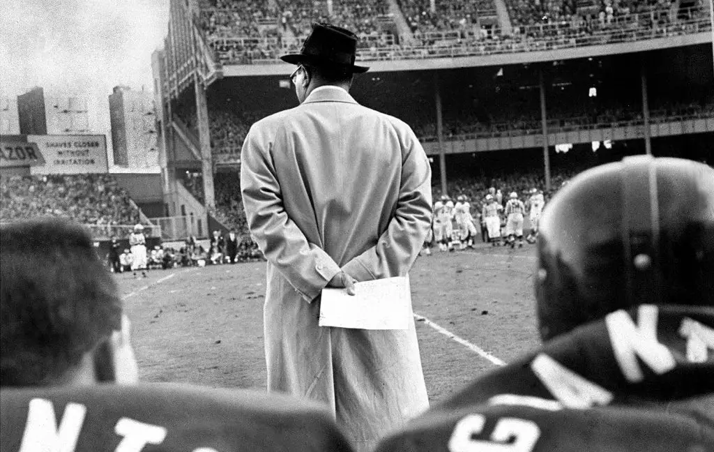 With Lombardi off the field, the 1968 Green Bay Packers battled age, rain  at County Stadium